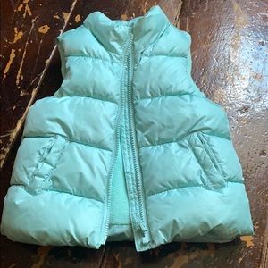 Old navy frost free toddler vest 3t